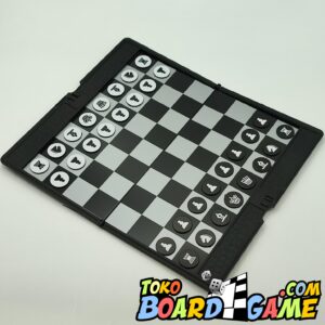 Mini Magnetic Chess - Portable Wallet